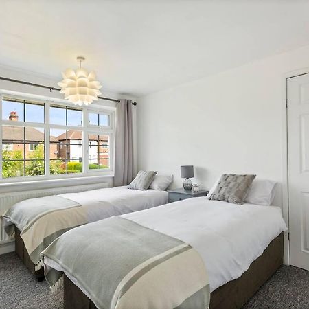 Bright & Spacious With Garden & Parking Nottingham Eksteriør bilde