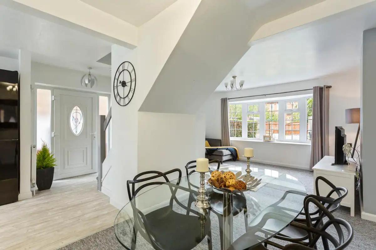 Bright & Spacious With Garden & Parking Nottingham Eksteriør bilde