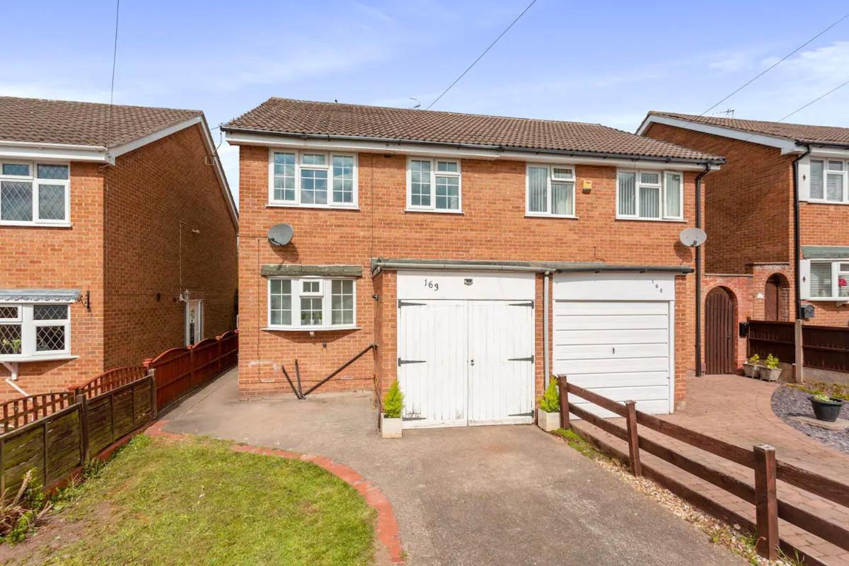 Bright & Spacious With Garden & Parking Nottingham Eksteriør bilde